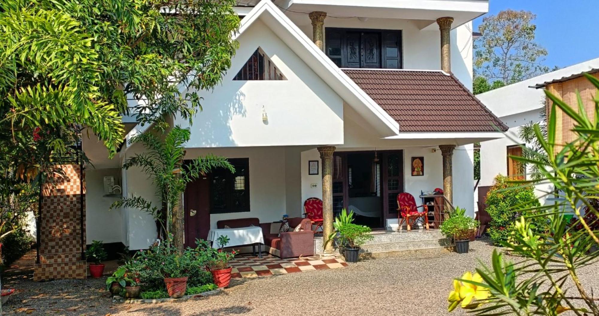Alma Homestay Марарикулам Экстерьер фото